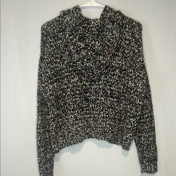 Black and White/ Color specked Hooded Sweater - Picture 3 of 7